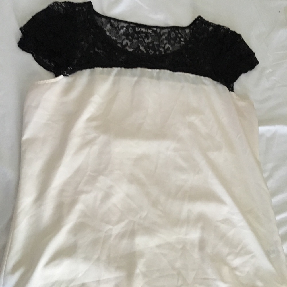 Express lightweight blouse